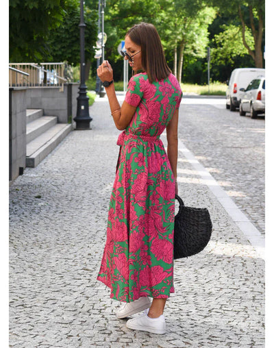 Suzy - Elegant V-Neck Dress
