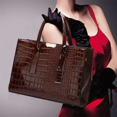 Veloura™ | Ariel Bag